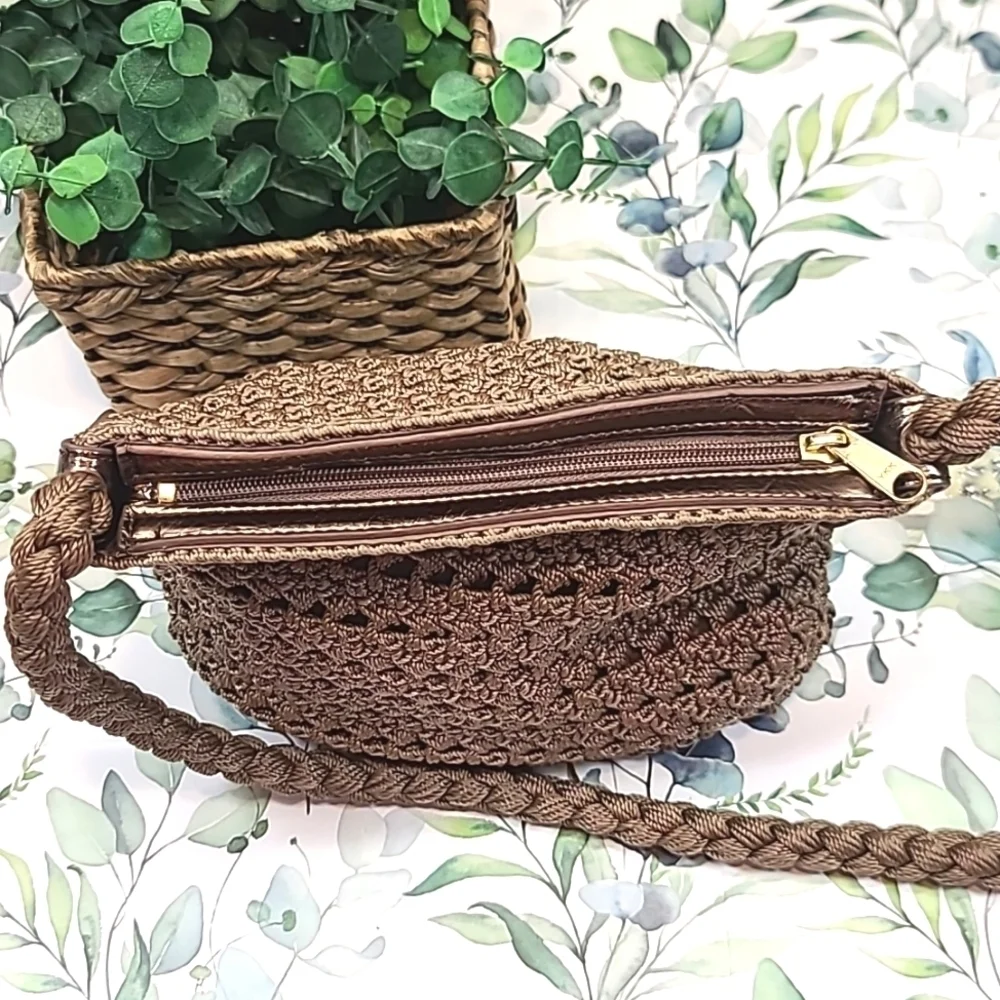 Luxy crocheted braided strap bag